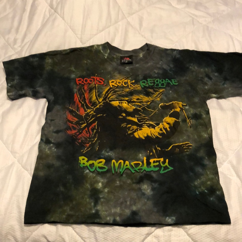 Bob Marley t-shirt